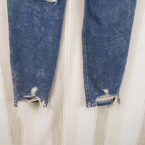 American Eagle Stretch Mom‎ Jeans Shredded Blue Size 4 - Picture 7 of 11